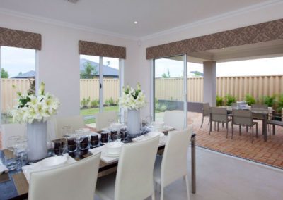 kitchen with damask pattern pelmet