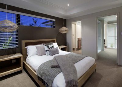 venetian blinds in bedroom