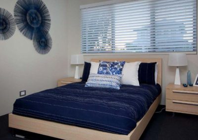 white venetian blinds