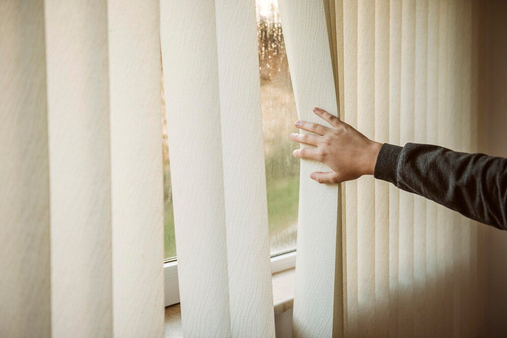 Keeping Your Children Safe: Motorisation vs. Cords